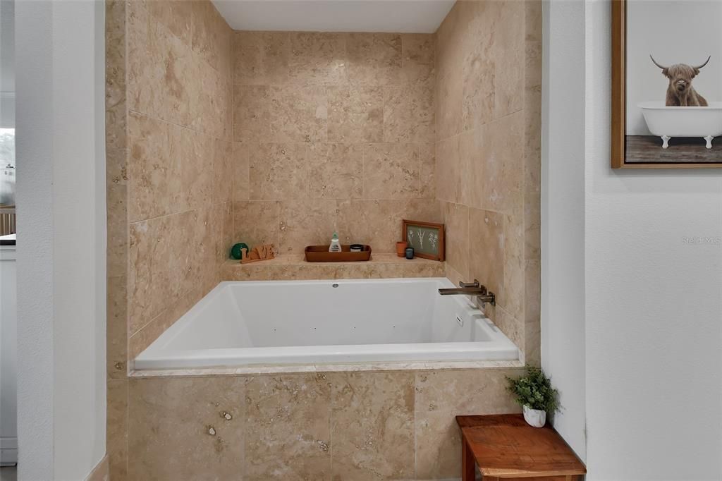 For Sale: $699,900 (3 beds, 2 baths, 3000 Square Feet)