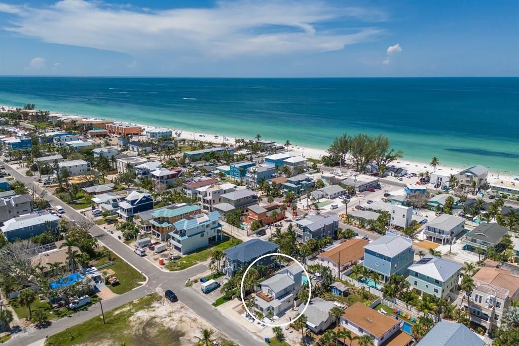 Activo con contrato: $1,349,000 (3 camas, 3 baños, 2145 Pies cuadrados)