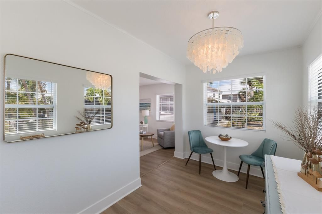 Activo con contrato: $1,349,000 (3 camas, 3 baños, 2145 Pies cuadrados)