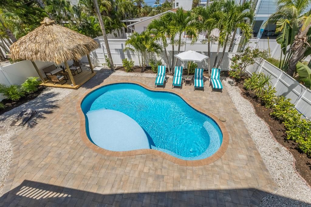 Activo con contrato: $1,349,000 (3 camas, 3 baños, 2145 Pies cuadrados)