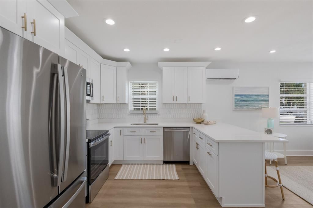 Activo con contrato: $1,349,000 (3 camas, 3 baños, 2145 Pies cuadrados)