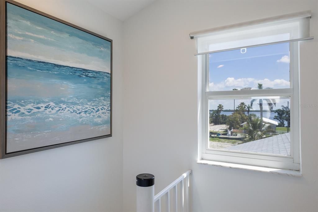 Activo con contrato: $1,349,000 (3 camas, 3 baños, 2145 Pies cuadrados)