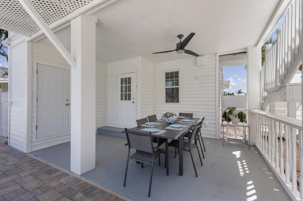 Activo con contrato: $1,349,000 (3 camas, 3 baños, 2145 Pies cuadrados)