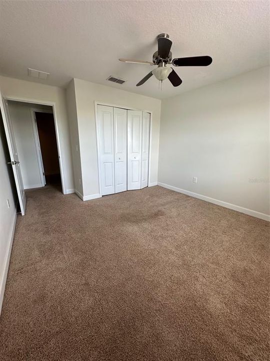 En Venta: $499,000 (4 camas, 3 baños, 1914 Pies cuadrados)