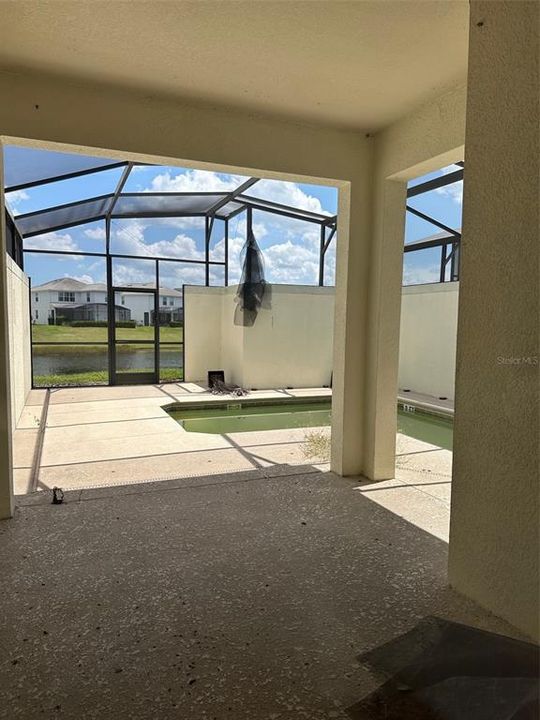 En Venta: $499,000 (4 camas, 3 baños, 1914 Pies cuadrados)