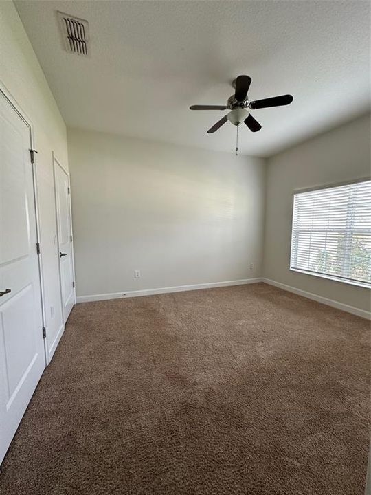 En Venta: $499,000 (4 camas, 3 baños, 1914 Pies cuadrados)