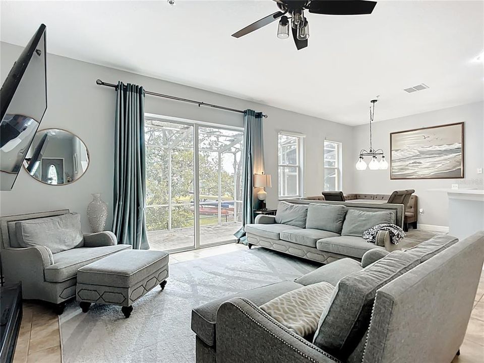 En Venta: $355,000 (3 camas, 2 baños, 2154 Pies cuadrados)