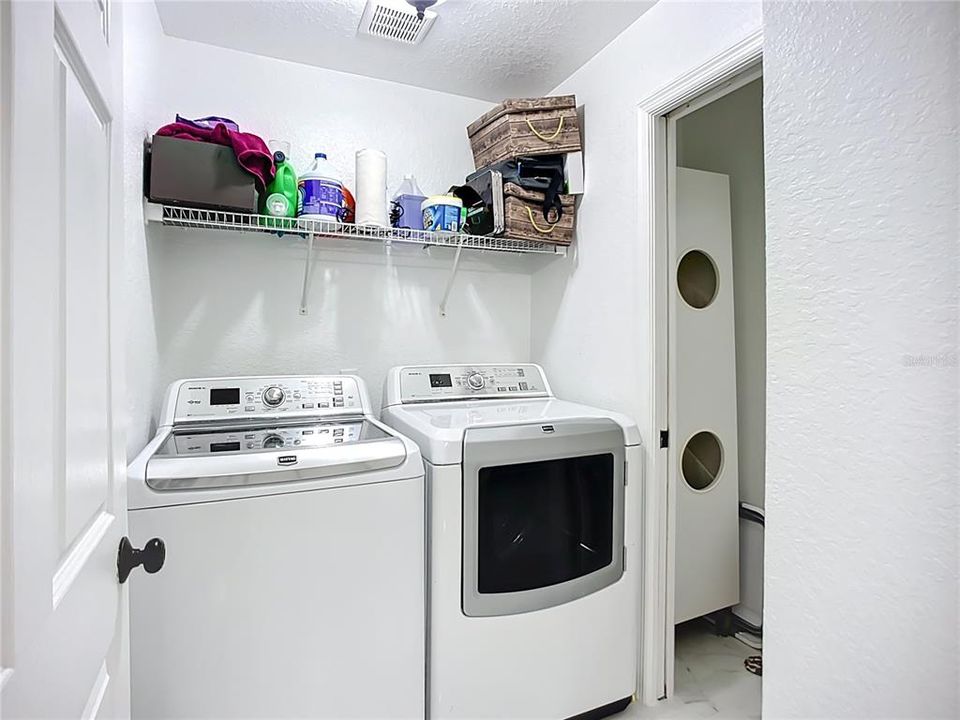 En Venta: $355,000 (3 camas, 2 baños, 2154 Pies cuadrados)