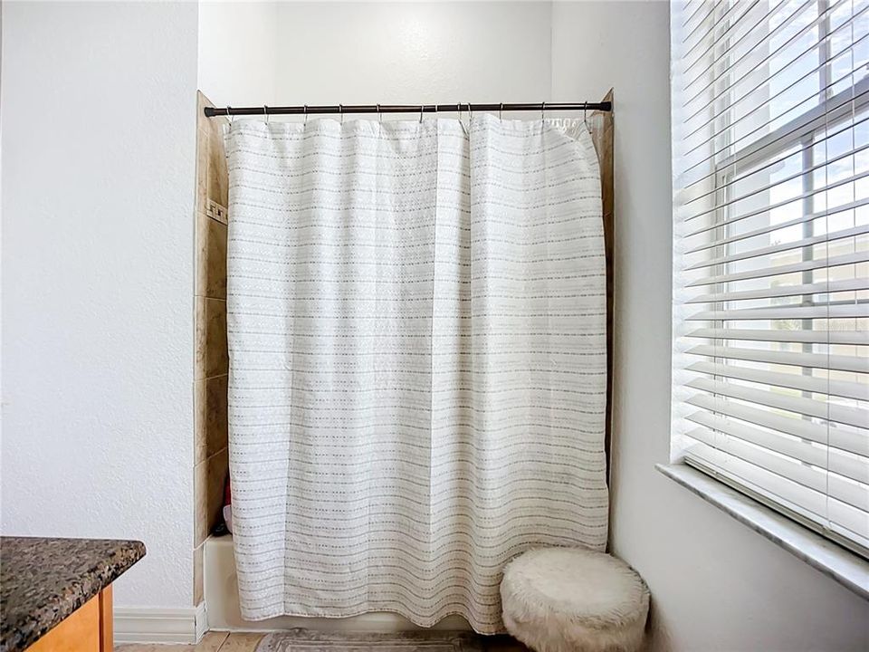 En Venta: $355,000 (3 camas, 2 baños, 2154 Pies cuadrados)