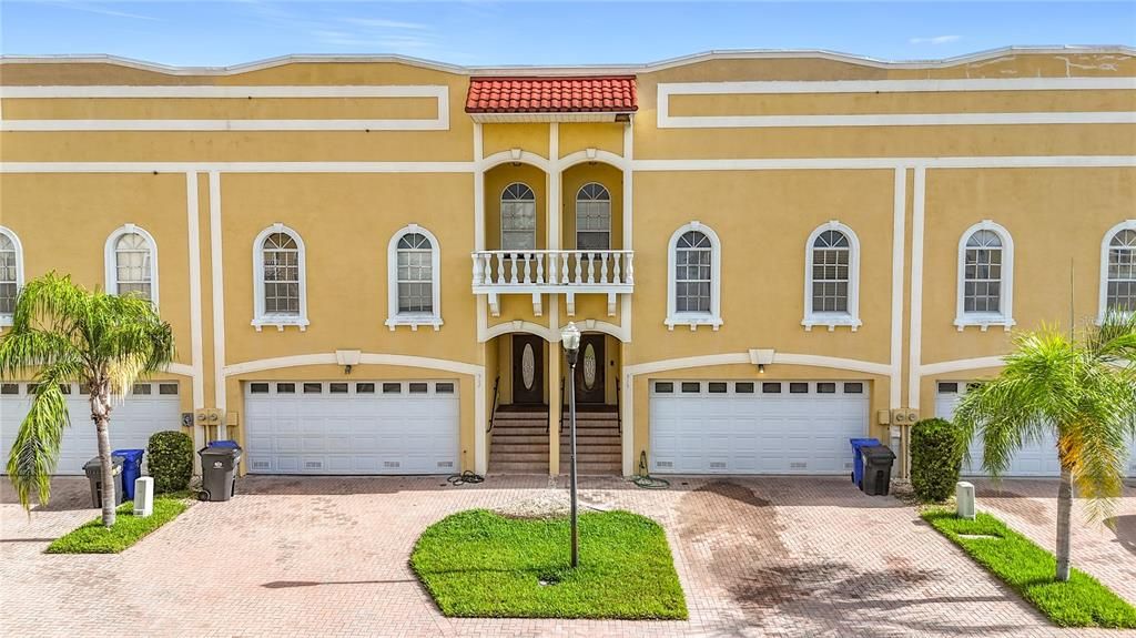 En Venta: $355,000 (3 camas, 2 baños, 2154 Pies cuadrados)