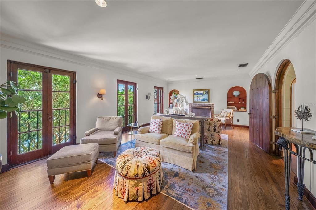 待售: $16,850,000 (5 贝兹, 6 浴室, 7817 平方英尺)