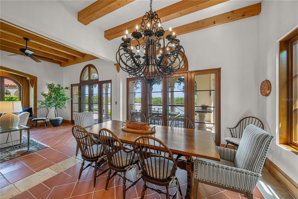 待售: $16,850,000 (5 贝兹, 6 浴室, 7817 平方英尺)