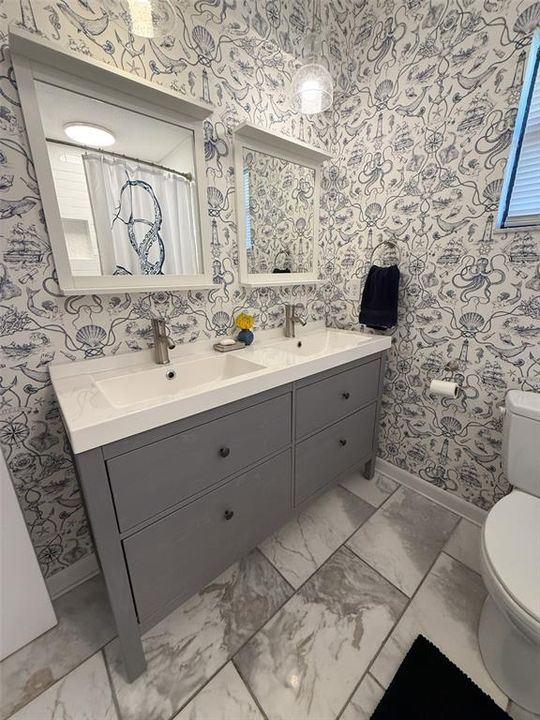 For Sale: $449,000 (3 beds, 3 baths, 1875 Square Feet)