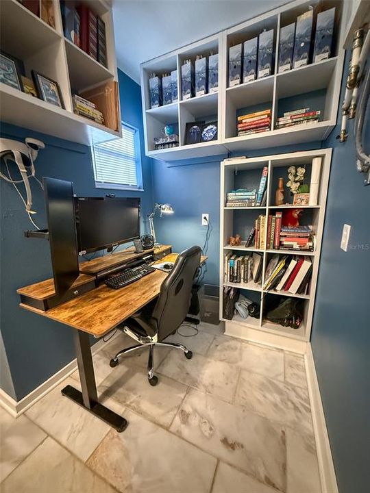 For Sale: $449,000 (3 beds, 3 baths, 1875 Square Feet)