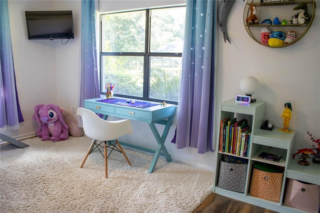 For Sale: $449,000 (3 beds, 3 baths, 1875 Square Feet)