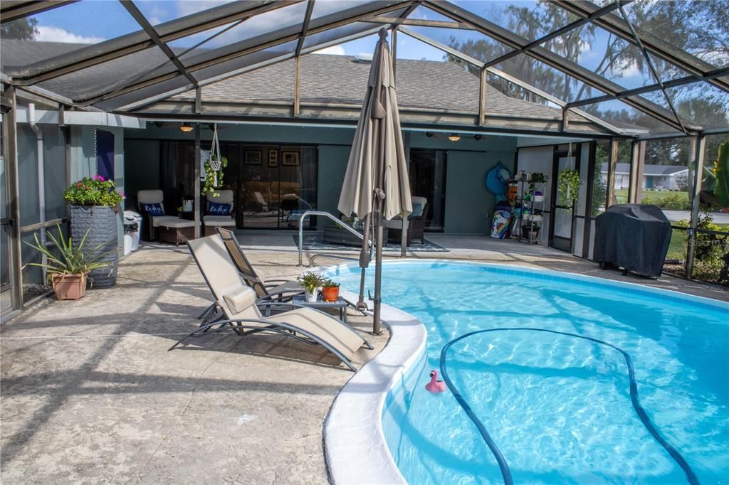 For Sale: $449,000 (3 beds, 3 baths, 1875 Square Feet)