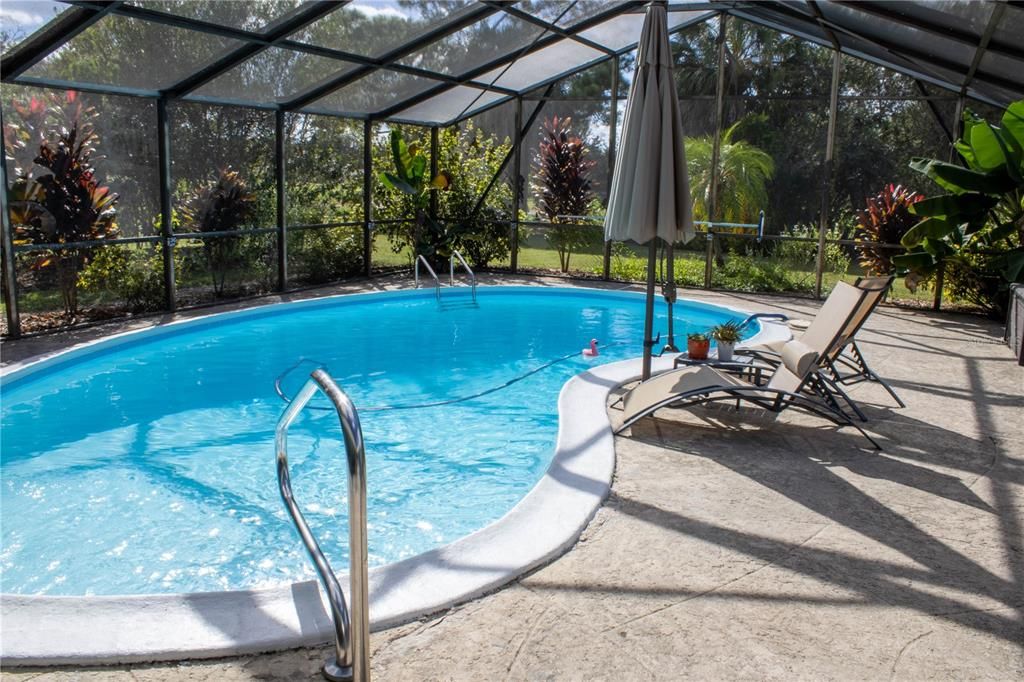 For Sale: $449,000 (3 beds, 3 baths, 1875 Square Feet)