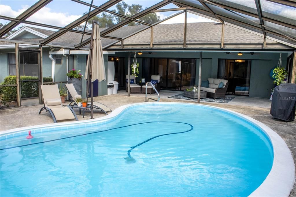 For Sale: $449,000 (3 beds, 3 baths, 1875 Square Feet)