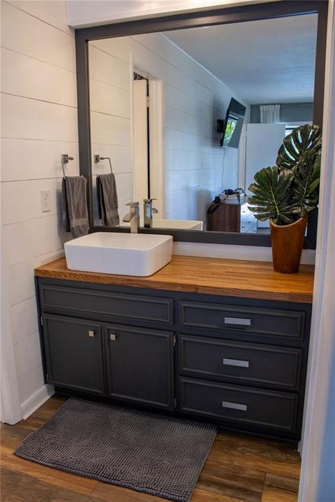 For Sale: $449,000 (3 beds, 3 baths, 1875 Square Feet)