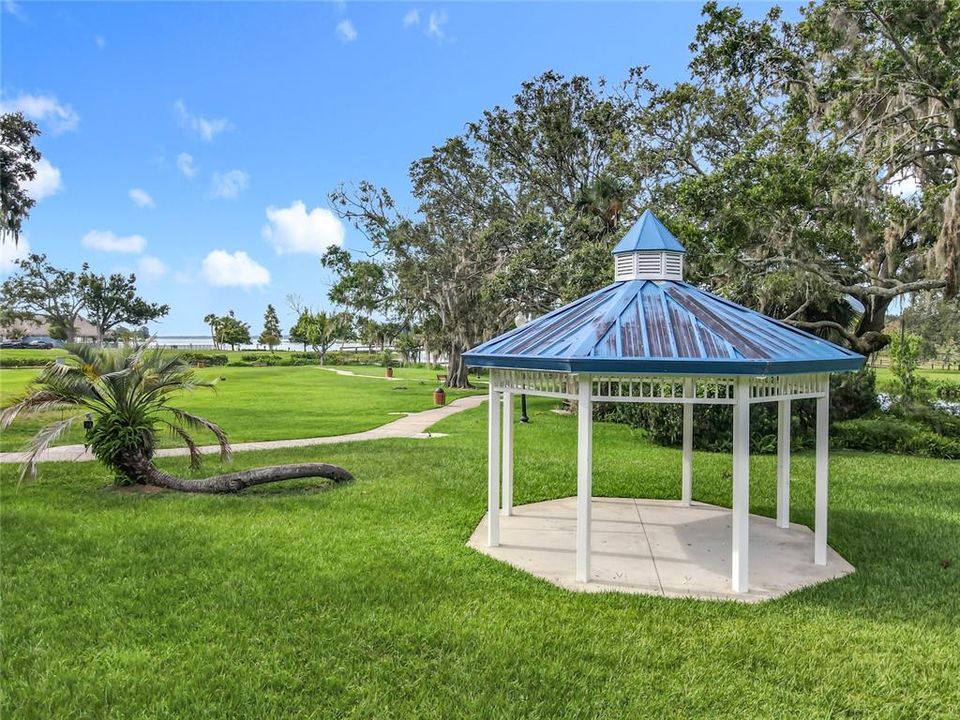 На продажу: $269,000 (3 спален, 2 ванн, 1454 Квадратных фут)