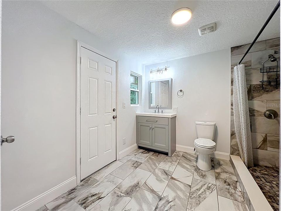 На продажу: $269,000 (3 спален, 2 ванн, 1454 Квадратных фут)