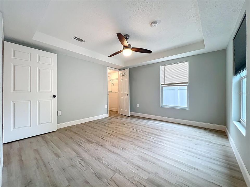 На продажу: $269,000 (3 спален, 2 ванн, 1454 Квадратных фут)