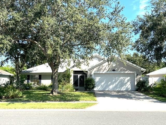 Recently Sold: $377,000 (4 beds, 2 baths, 1755 Square Feet)