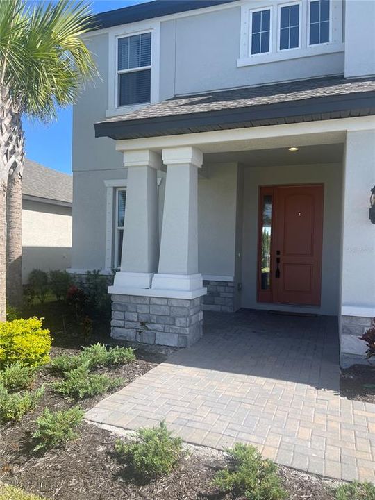 For Rent: $3,690 (4 beds, 2 baths, 2810 Square Feet)