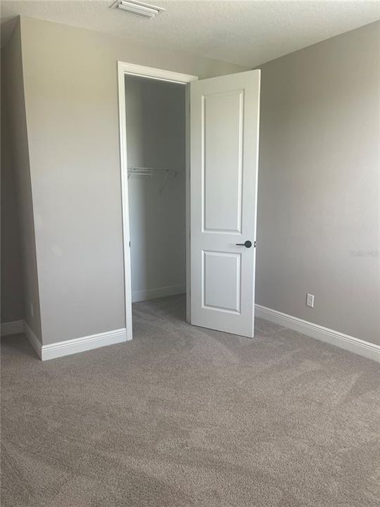 For Rent: $3,690 (4 beds, 2 baths, 2810 Square Feet)