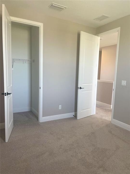 For Rent: $3,690 (4 beds, 2 baths, 2810 Square Feet)