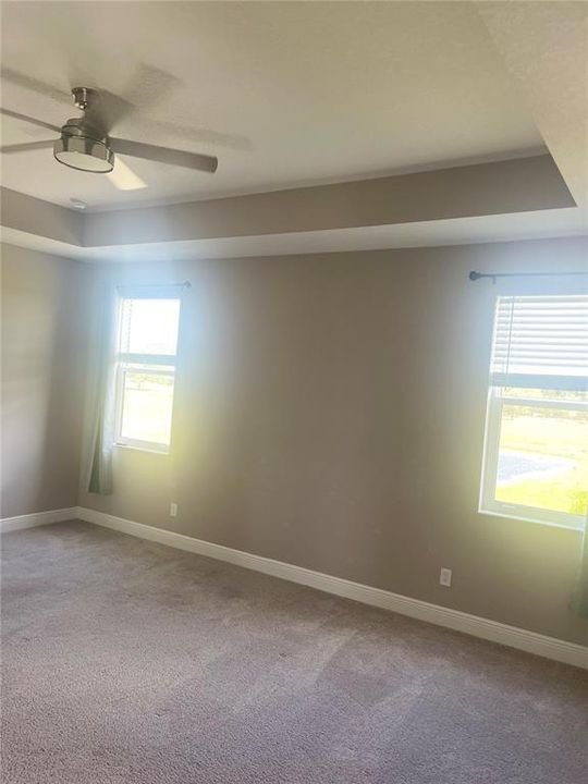 For Rent: $3,690 (4 beds, 2 baths, 2810 Square Feet)