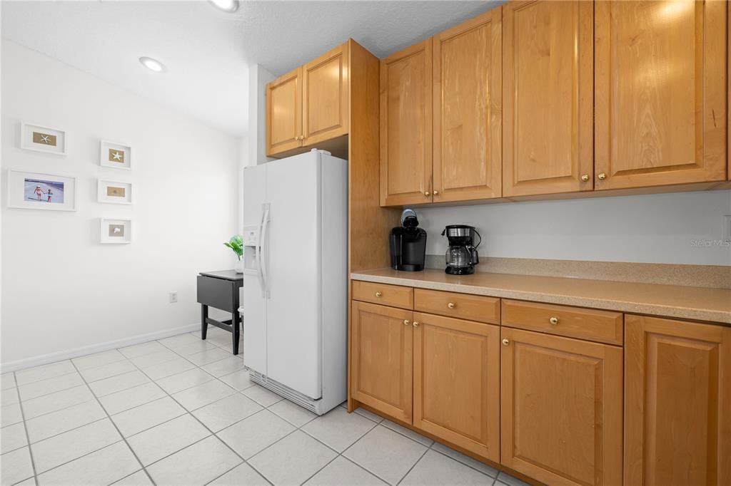 For Sale: $675,000 (2 beds, 2 baths, 1425 Square Feet)