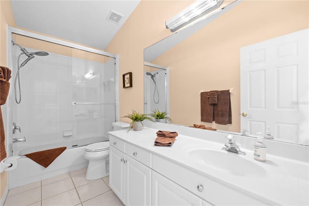 For Sale: $675,000 (2 beds, 2 baths, 1425 Square Feet)