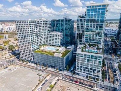最近租的: $20,000 (2 贝兹, 2 浴室, 1824 平方英尺)