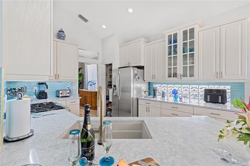 For Rent: $8,000 (3 beds, 3 baths, 2289 Square Feet)