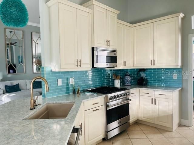 For Rent: $8,000 (3 beds, 3 baths, 2289 Square Feet)