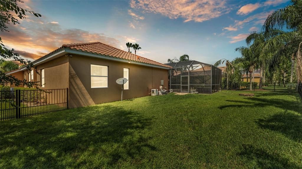 Active With Contract: $599,000 (4 beds, 3 baths, 2613 Square Feet)