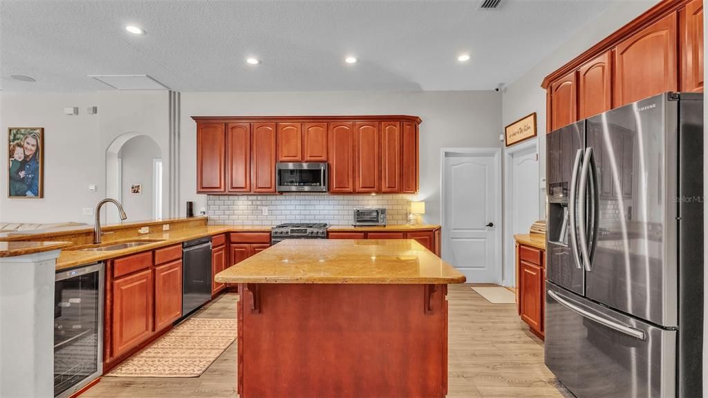 Active With Contract: $599,000 (4 beds, 3 baths, 2613 Square Feet)