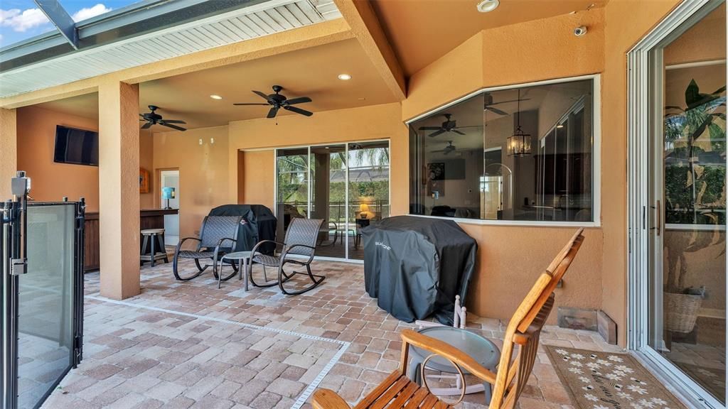 Active With Contract: $599,000 (4 beds, 3 baths, 2613 Square Feet)