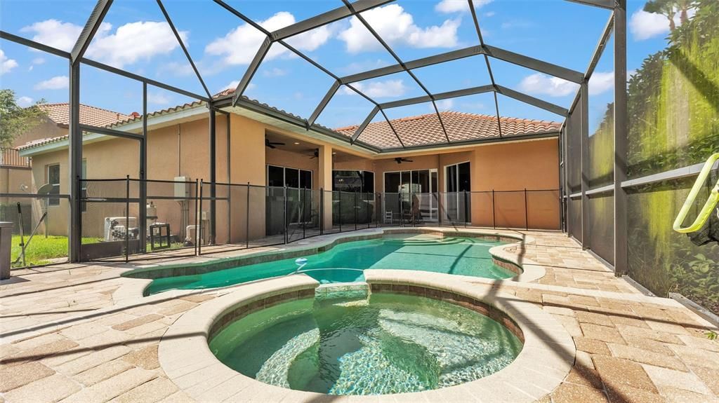 Active With Contract: $599,000 (4 beds, 3 baths, 2613 Square Feet)