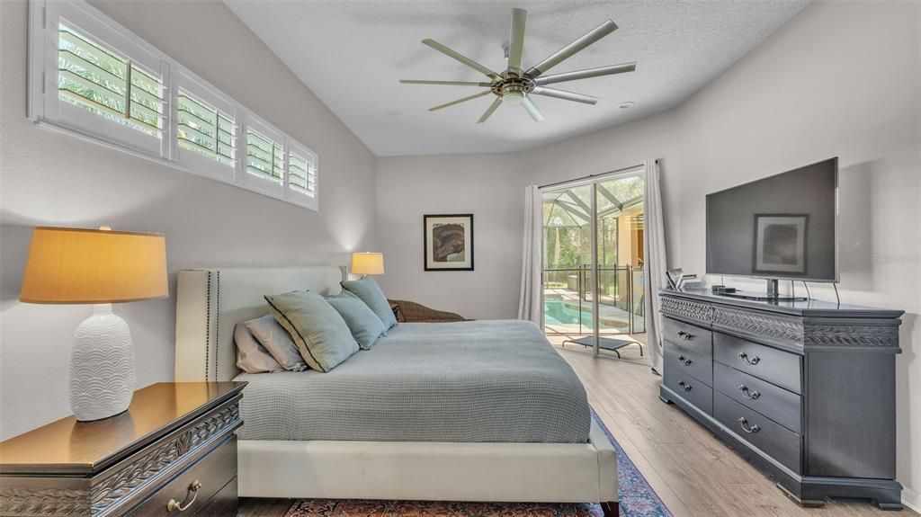 Active With Contract: $599,000 (4 beds, 3 baths, 2613 Square Feet)