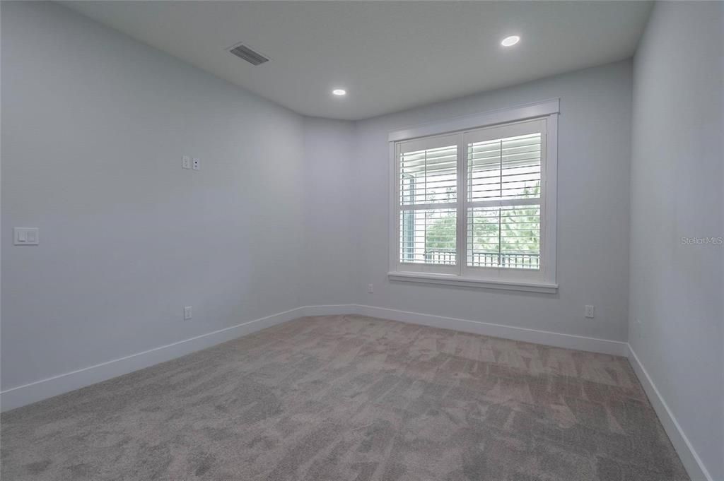 For Rent: $3,200 (3 beds, 2 baths, 2115 Square Feet)