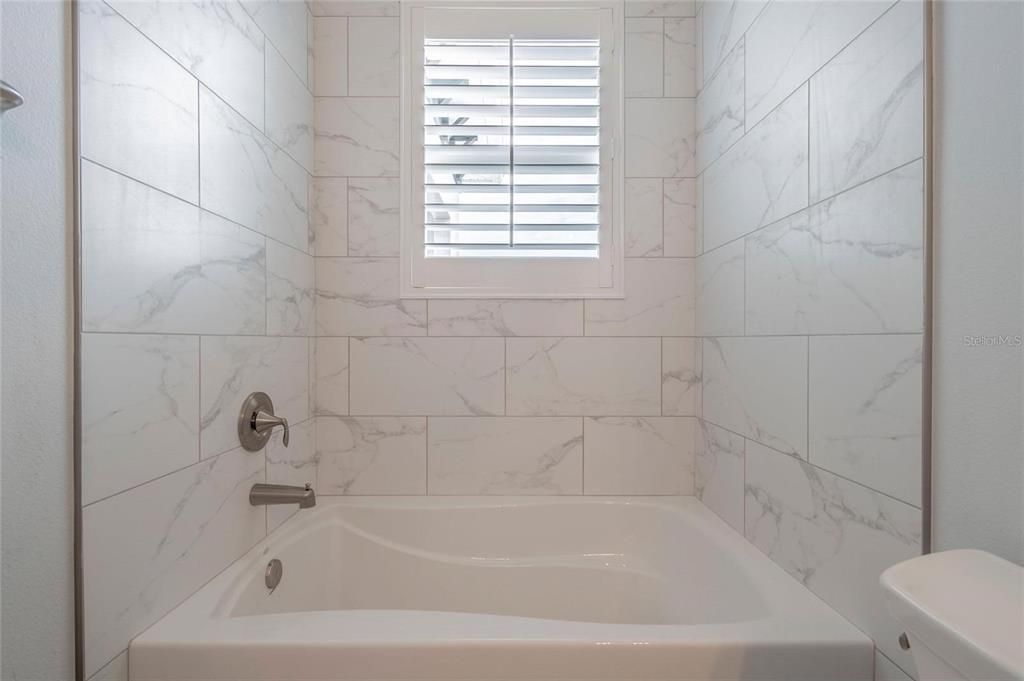 For Rent: $3,200 (3 beds, 2 baths, 2115 Square Feet)