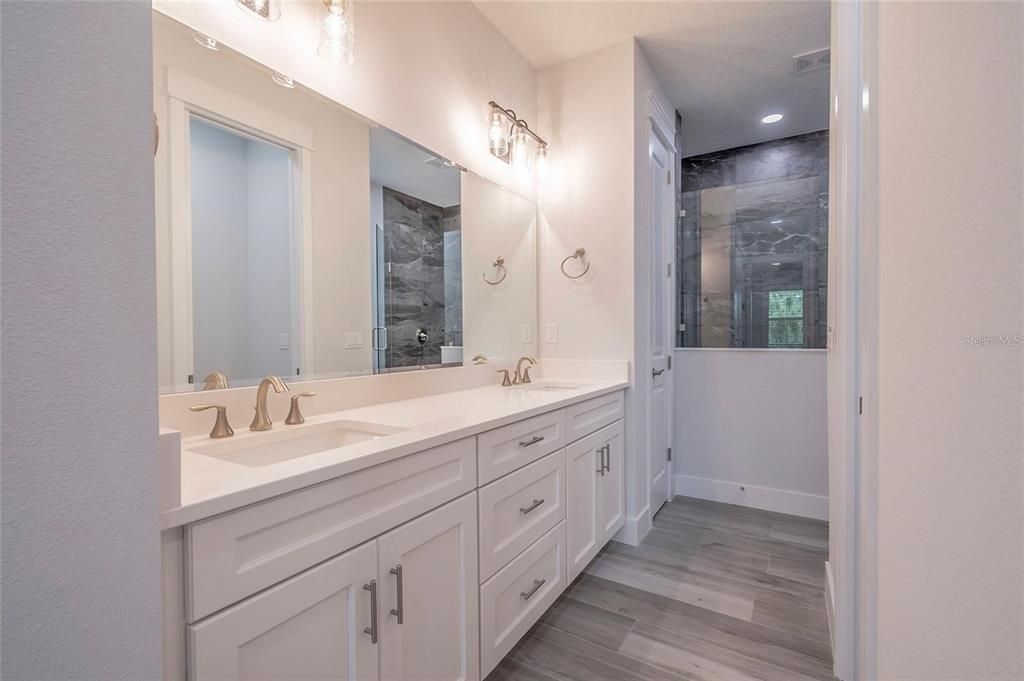 For Rent: $3,200 (3 beds, 2 baths, 2115 Square Feet)