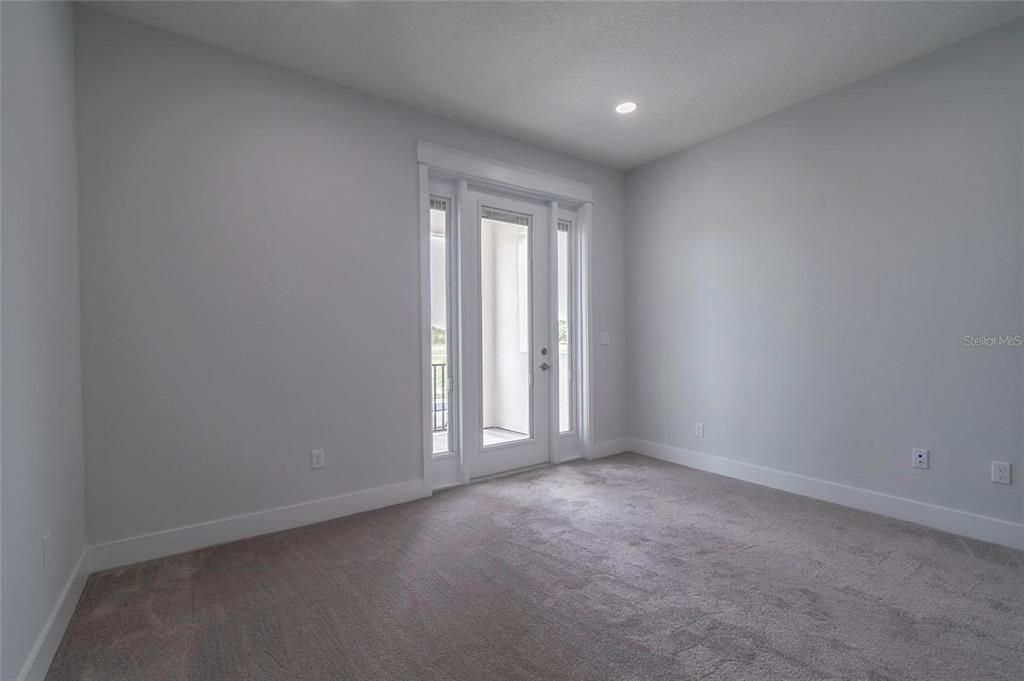 For Rent: $3,200 (3 beds, 2 baths, 2115 Square Feet)