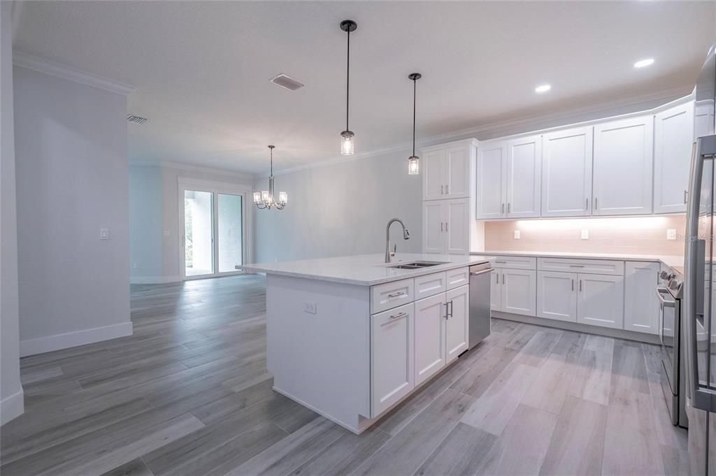 For Rent: $3,200 (3 beds, 2 baths, 2115 Square Feet)