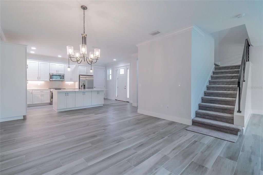 For Rent: $3,200 (3 beds, 2 baths, 2115 Square Feet)