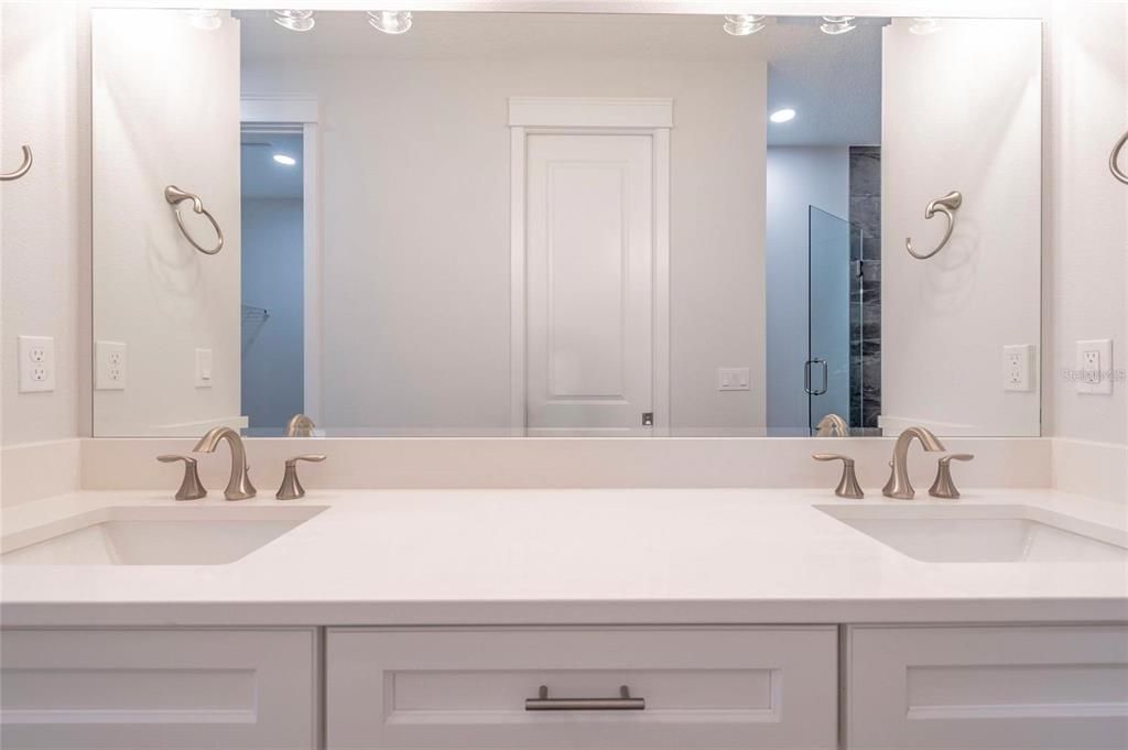 For Rent: $3,200 (3 beds, 2 baths, 2115 Square Feet)