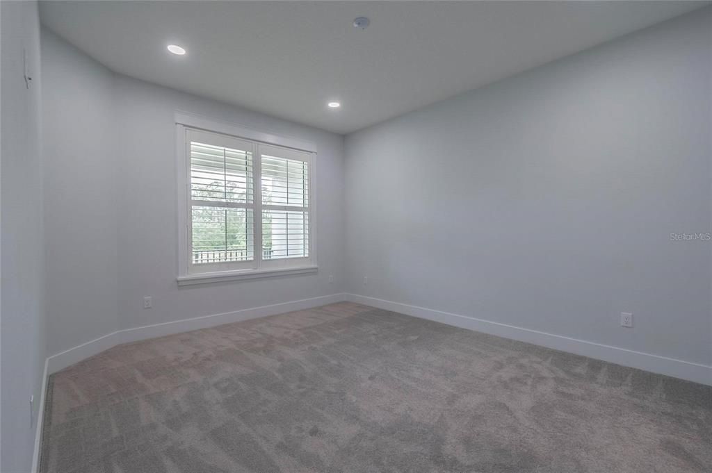 For Rent: $3,200 (3 beds, 2 baths, 2115 Square Feet)