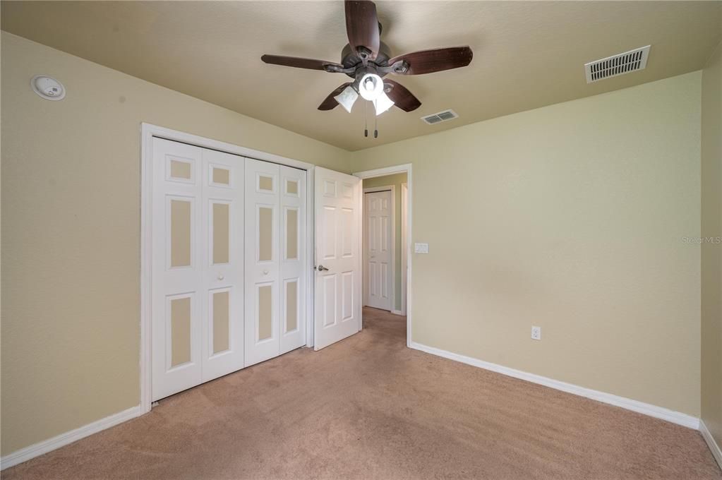 На продажу: $324,900 (3 спален, 2 ванн, 1435 Квадратных фут)